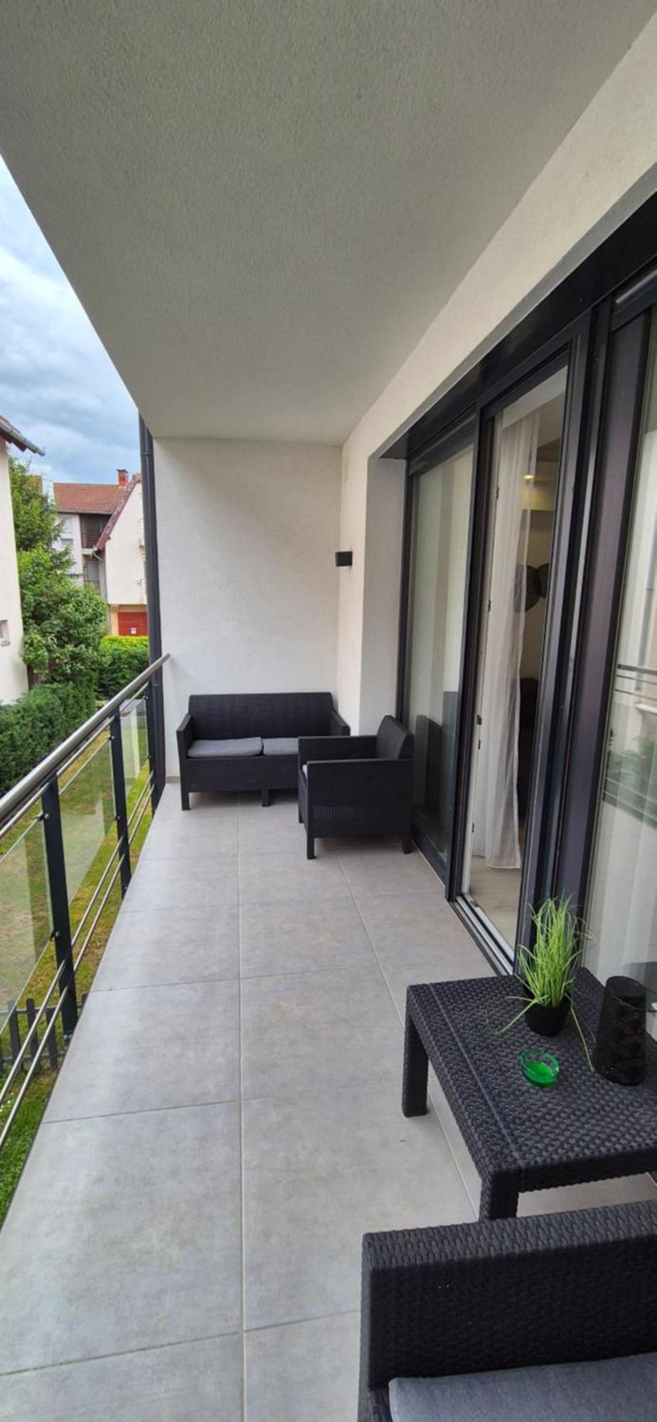 Oasis Apartman Hajduszoboszlo Exterior photo